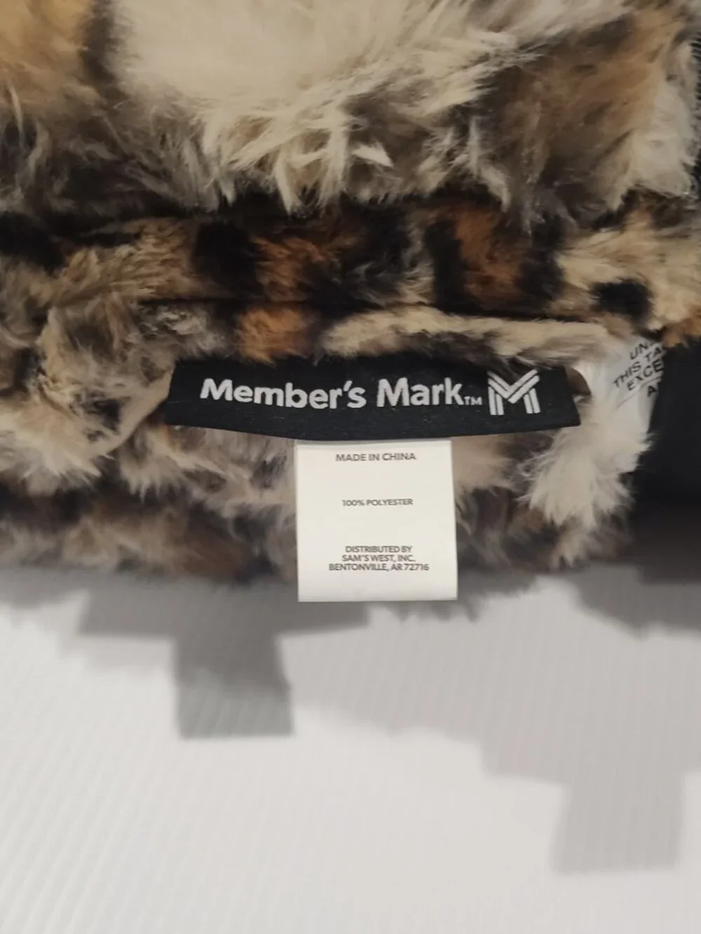Member's Mark Leopard Hotel Premier Collection Luxury Faux Fur Throw, 60